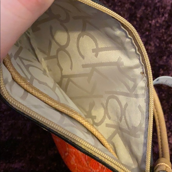 Calvin Klein zip wristlet wallet - Picture 5 of 7